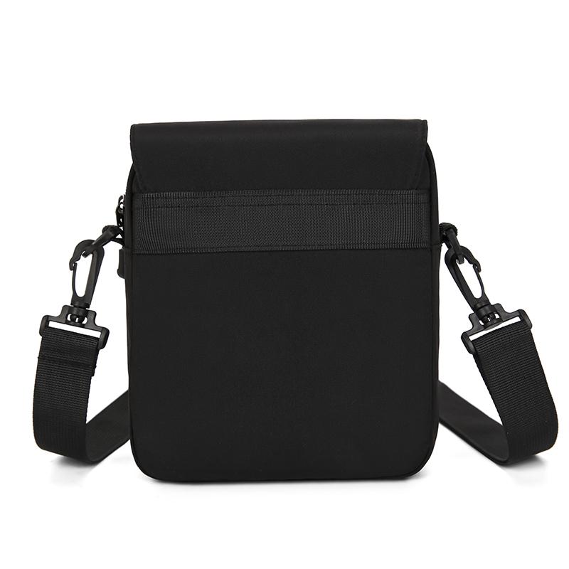 Unisex Minimalist Crossbody Bag Adjustable Shoulder Strap for Daily Commuting and Leisure Outings