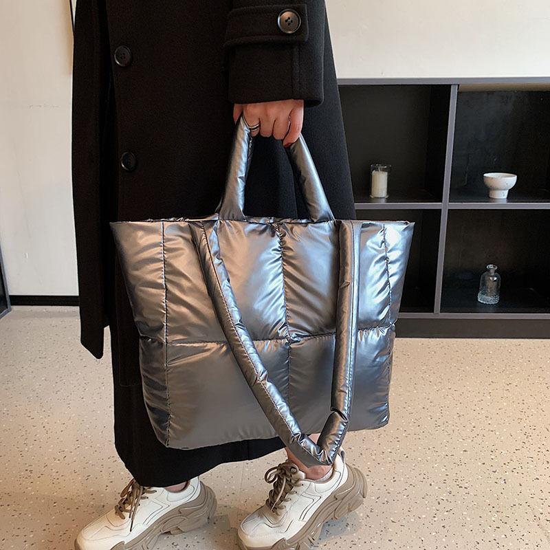 High-end Textured Bags for Women New Large-capacity Fashionable Autumn and Winter Cotton Clothing Shoulder Bags Down Commuter Tote Bags