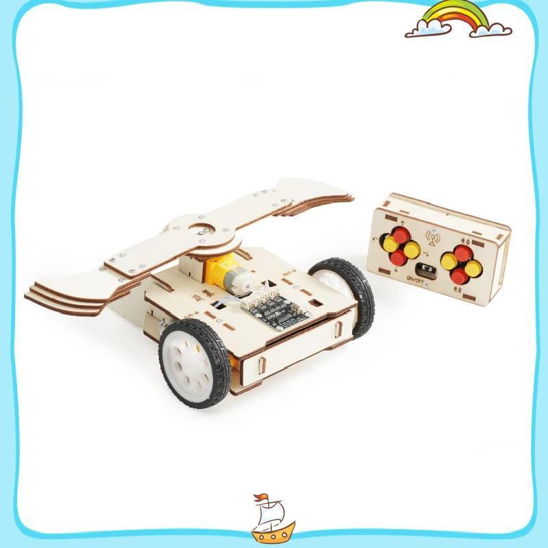 Remote Wooden Assembled Controlled Combat Vehicle With Rotating Wing Toy Set