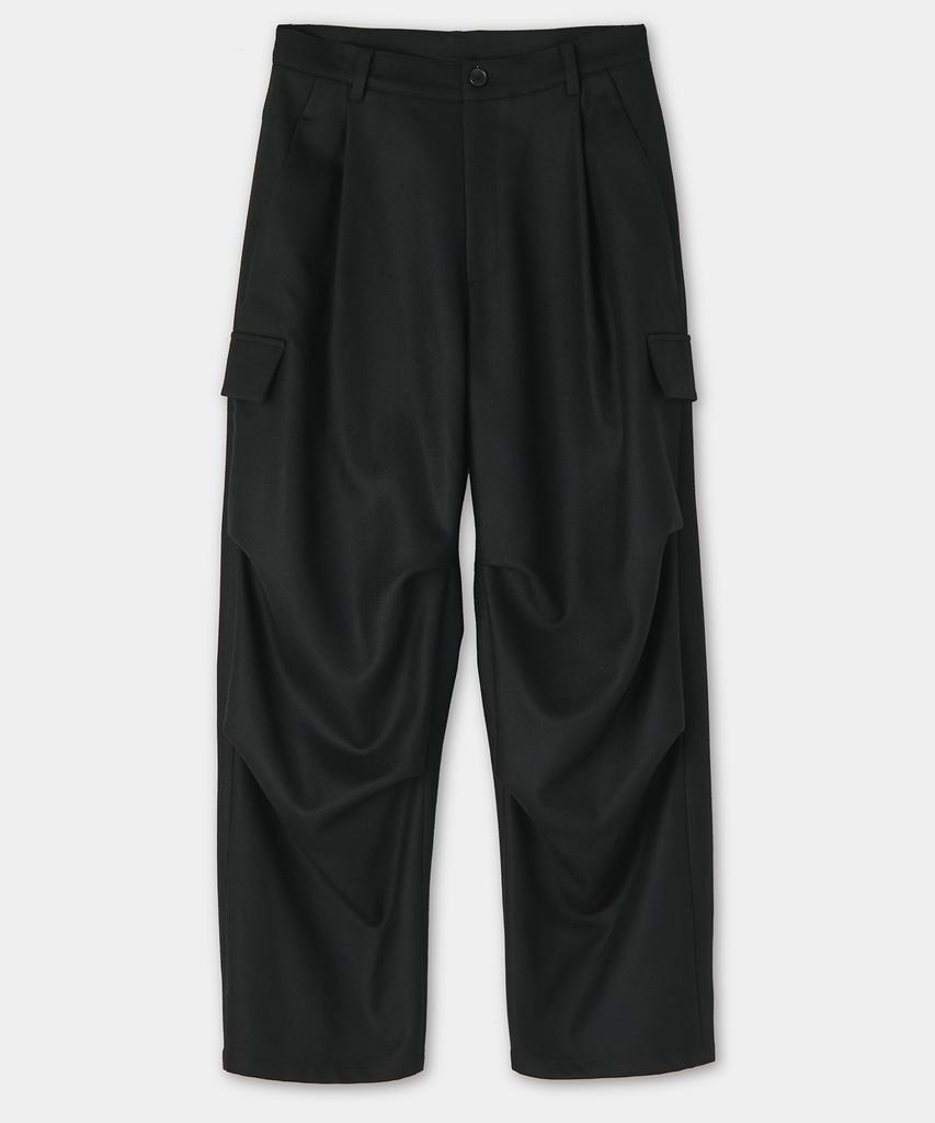 Kueo Structured Cargo Wool Pants (Black)