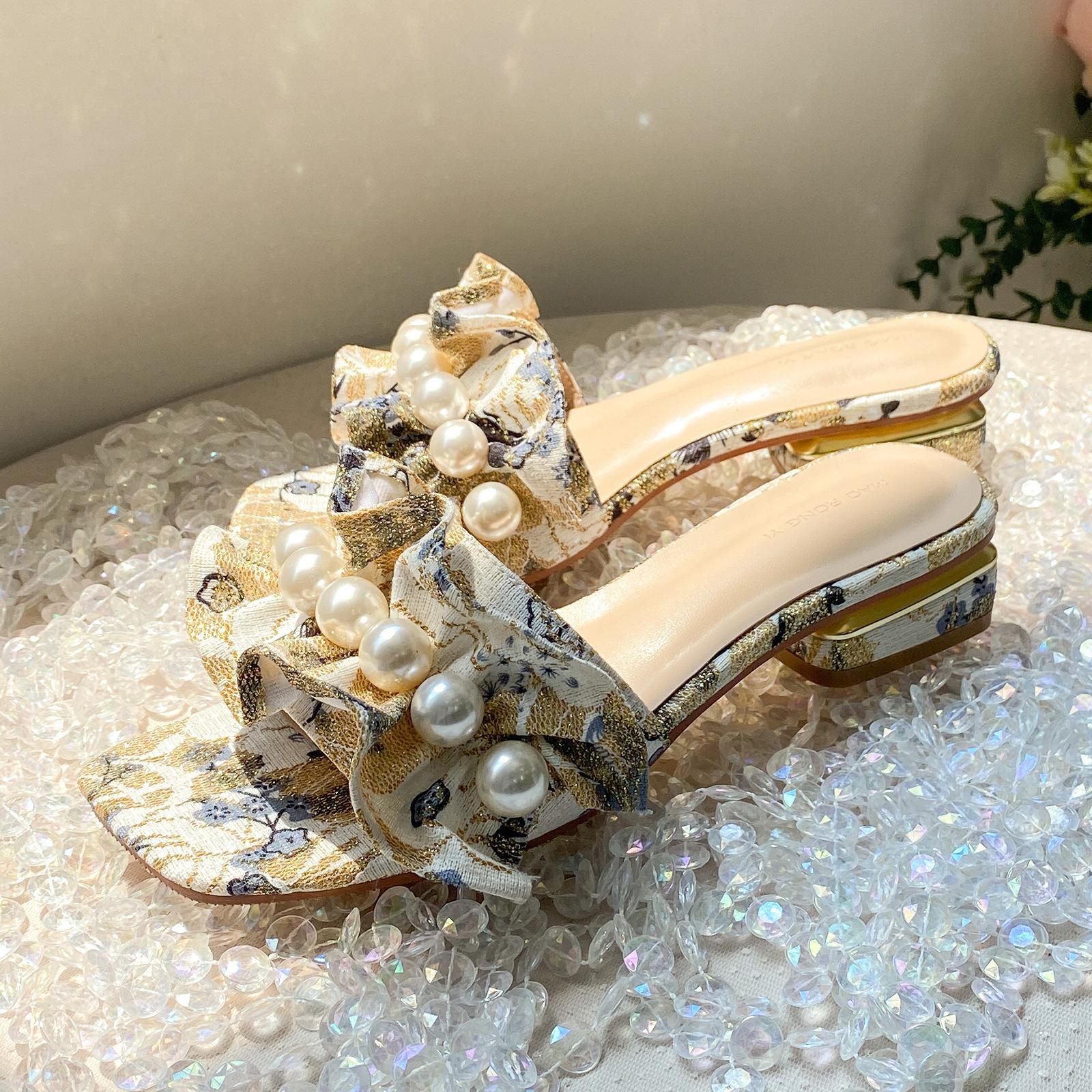 

Fairy wind pearl thick heel cool slippers female summer wear fashion flat bottom out slippers 2025 new summer 41