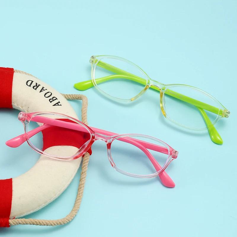 Blaulichtfilterbrille für Kinder, Computerbrille mit Silikonrahmen, klare Linse, Schutzbrille für Videospiele, Mädchen und Jungen