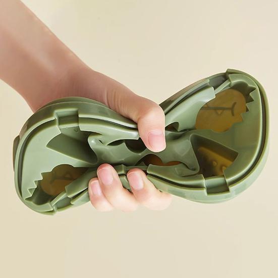 Silicone Popsicle Molds 8-Cavity Ice Cream Maker BPA-Free Easy-release Ice Lolly Molds Mini Ice Pop Maker