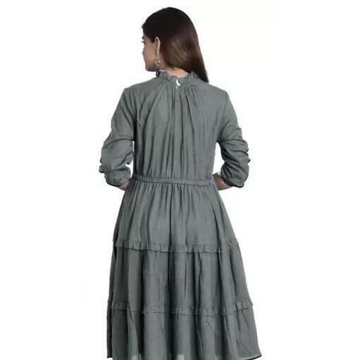 @ Dámské šedé šaty střihu do A s jedním knoflíkem na zádech G372 MJ-228-60%SLEVA