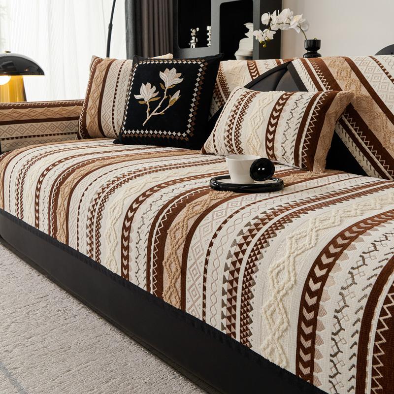 Удобная нескользящая подушка для дивана мягкая легкая роскошная модная пылезащитная универсальная бытовая продукция чехол для дивана 70x70cm коричневый 1130₽