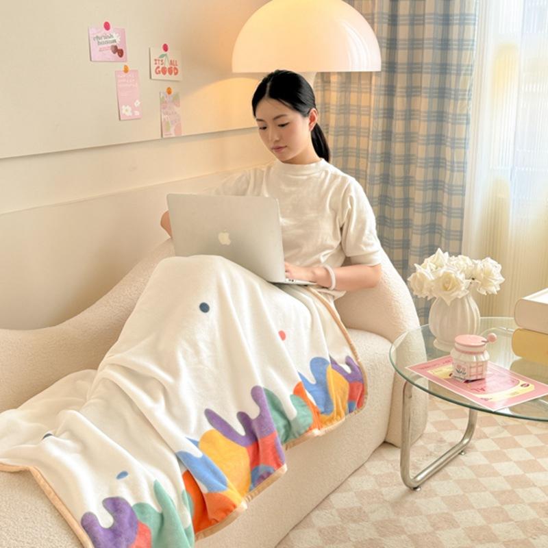 1pcs Coral Fleece Shawl Blanket New Style Thickened Multi-functional Student Nap for Office and Home Warm Throw Blanket Decor