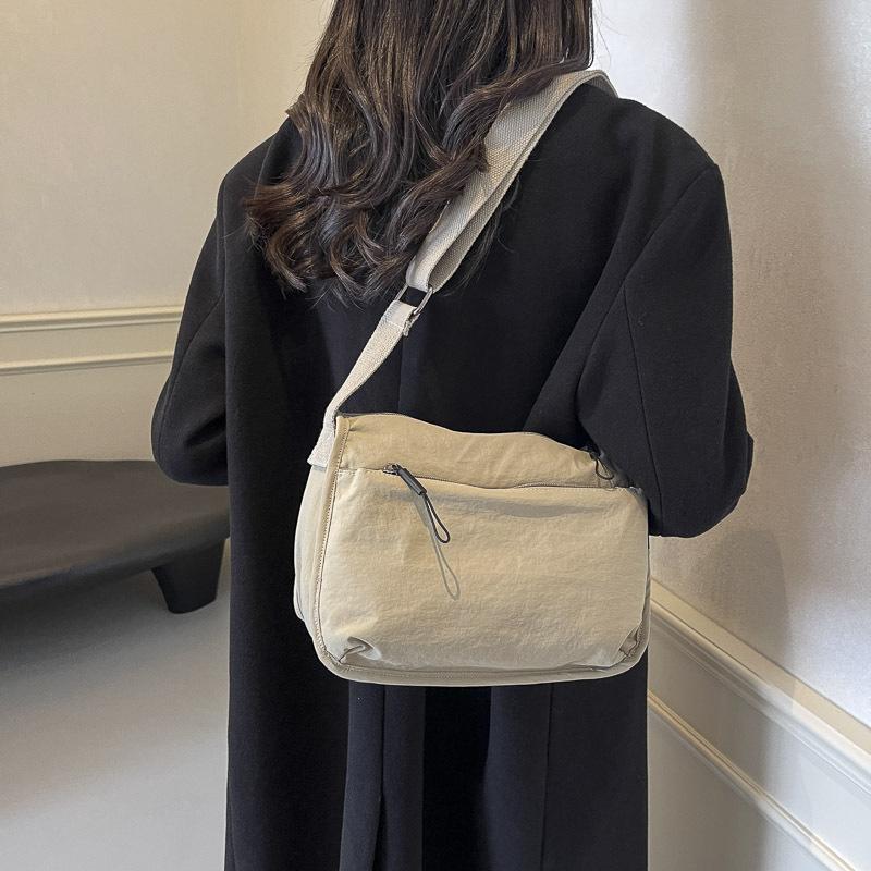 Solid Color Casual Cloth Bag Versatile Mobile Phone Bag Work Commuter Bag Women's Small Square Bag One Shoulder Messenger Bag