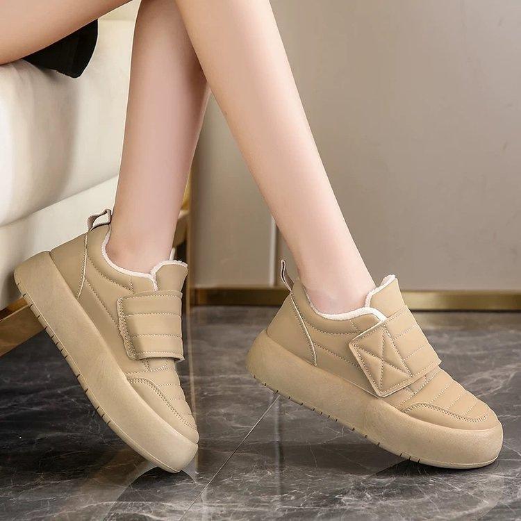 Winter velvet bread shoes cotton shoes women's 2025 new Velcro flat-soled one-pedal beanie shoes low-top snow boots