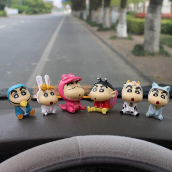 Cow-Themed Crayon Shin-chan Blind Box and Car Set