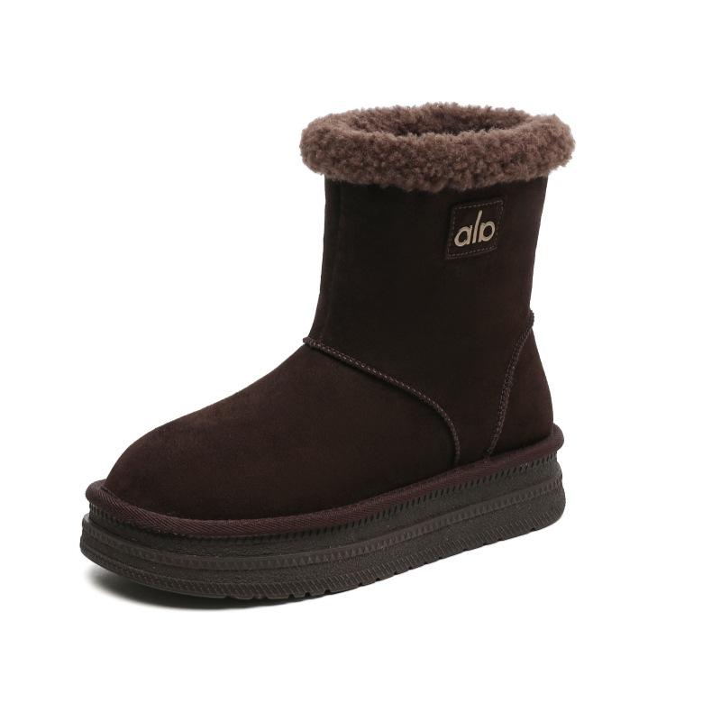 

Leather snow boots women s new winter thick-soled two wear short medium boots piled thickened thermal cotton shoes 40 темно-коричневого кольору