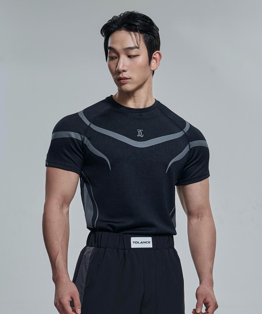 Toleonseu Active Contour Suit Short Sleeve - Black