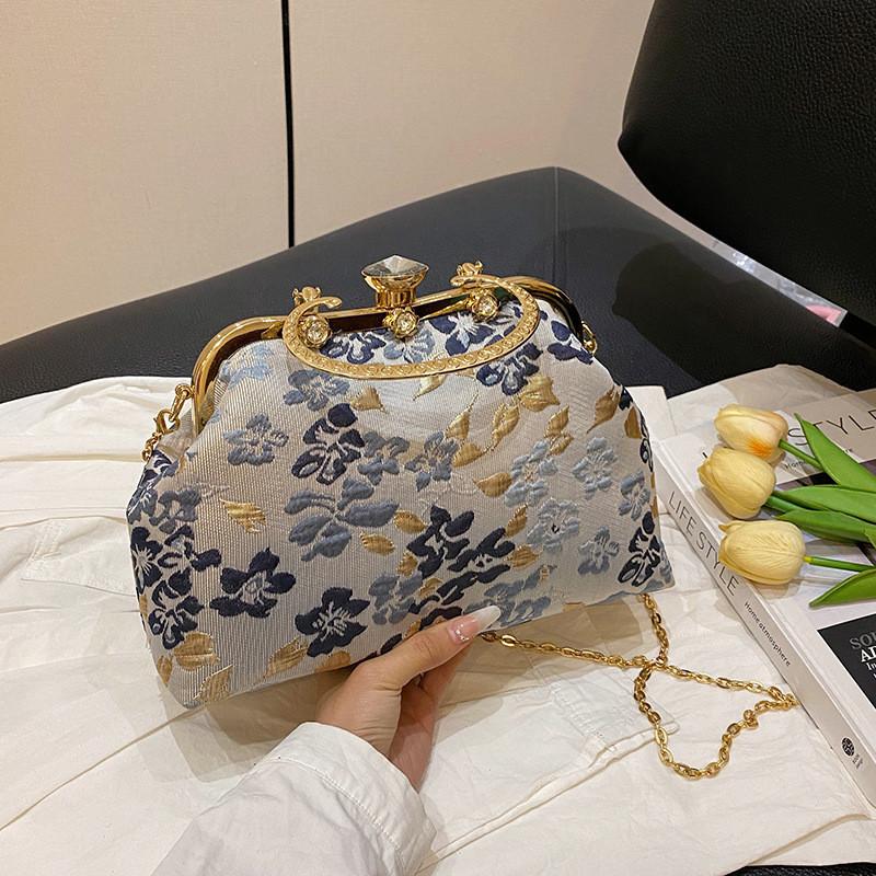 Unique Design Shell Bag With Chain Strap And Butterfly Flower Decoration Women's Handbag