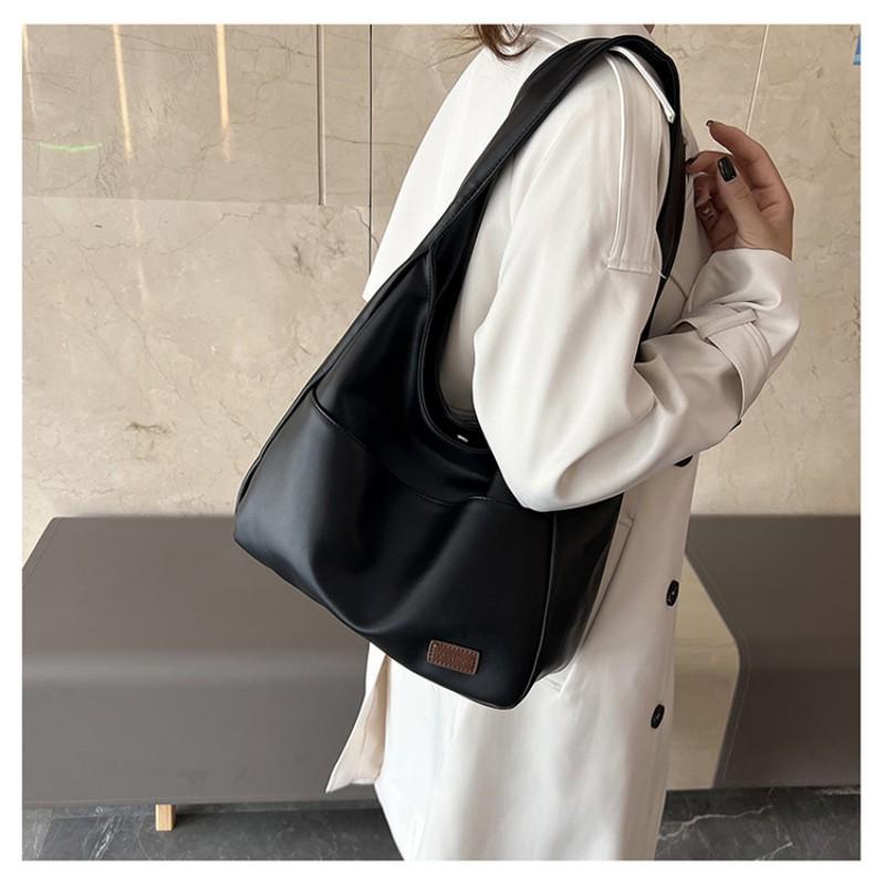 Women s 2026 New Large-capacity Shoulder Bag Fashionable Soft Leather Commuting Tote College Students schoolbag чёрный