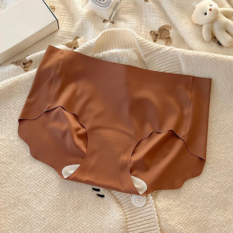 Women's Spring and Summer Camellia Fragrance Milk Skin 10A Antibacterial Extended Crotch Ice Silk No Trace Briefs