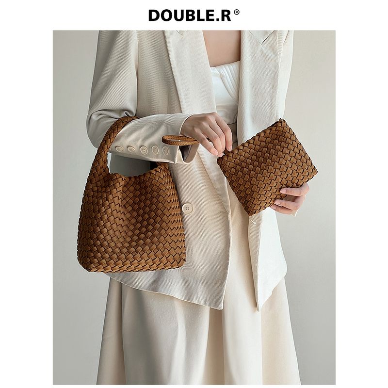 

Xiao Rui Pretty Bag Handmade Large Capacity Chain Woven Bag Brown sand tea Brown-small amount of In Stock