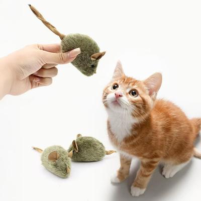 Gıcırtılı Peluş Fareler Kediler için İnteraktif Gerçekçi Fare Kedi Oyuncağı Dokunmayla Aktifleşen Sesli Elektronik Cıvıldayan Kendi Kendine Oynayan Yavru Kedi Oyuncağı İç Mekan Kedileri için