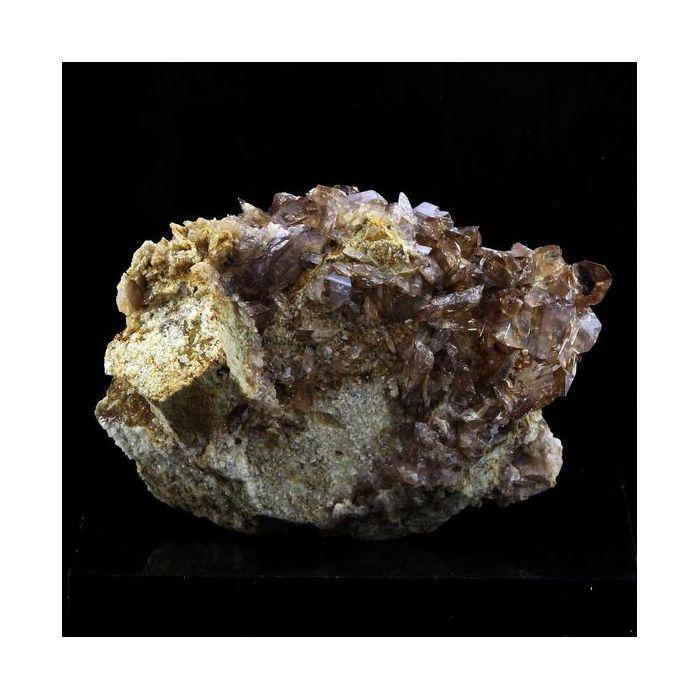 Pierres et Minéraux. Axinite. 157.5 ct. La Balme d'Auris, Bourg d'Oisans, Isère, France..