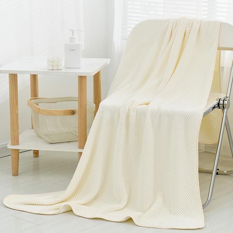 New Pineapple Big Towel Coral Plush Face Wash Soft, Water Absorbent, Non Hair Falling Bath Towel Sports Beach Towel