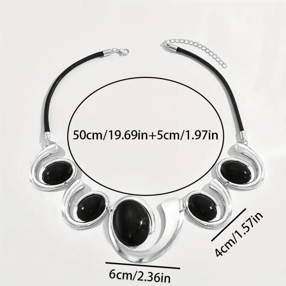 Retro Snail Necklace Exquisite Luxury Charm Women's Jewelry Exaggerated Personality Accessories