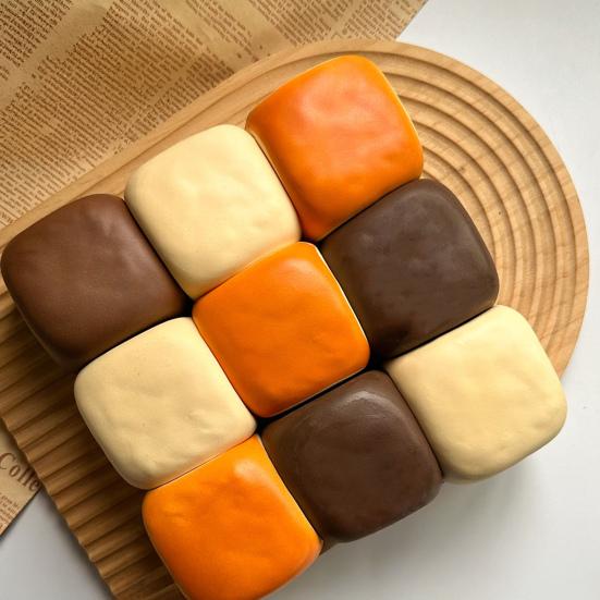 Hawaiian Bread Squeeze Toy Slow Rising Stress Relief Flavored Bread Pinch