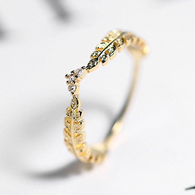 Japanese Light Luxury Gold-Plated Copper Leaf Feather Ring - New Arrival