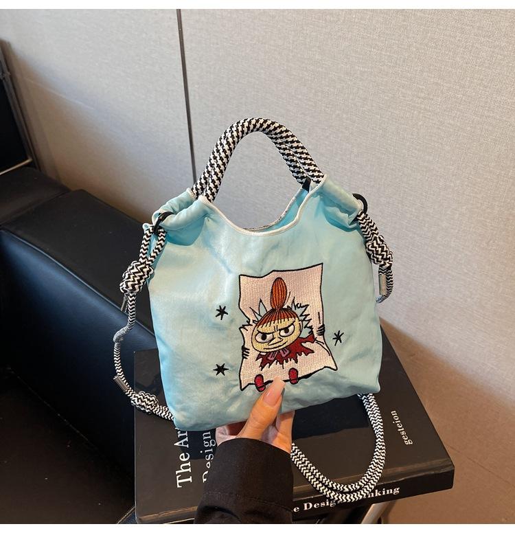 Canvas Bag Women's Autumn and Winter New Versatile Casual Shoulder Messenger Bag Popular Bucket Bag