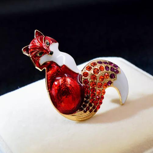 1Pcs Foxes Brooch Cartoon Animal Lapel Pins Corsage for Women Versatile Shiny Corsage Clothing Accessories Gifts