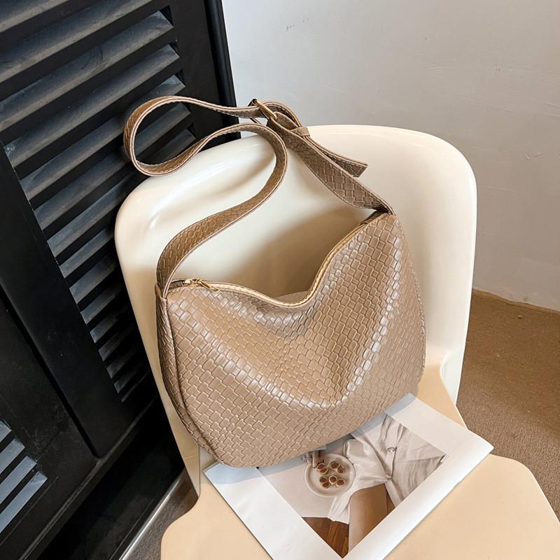 Pu Large Capacity Shoulder Bag Handbag Weaving Patterns For Work Casual Outings