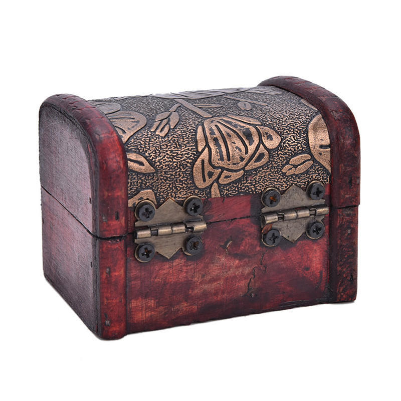 Dřevěná historická truhla s pokladem Úložná krabička na šperky ze dřeva Pouzdro s organizérem