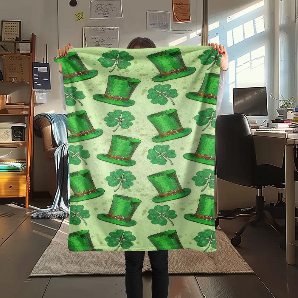 

St.Patrick s Day Green clover Print Flannel Blanket,High quality Comfortable for All Seasons,Home Decor,Warmth and Comfort,Perfect for Christmas Gifts 80cm x 120cm