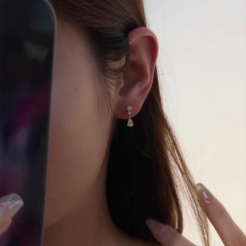 Zircon Water Drop Pendant Earrings Retro Light Luxury Simple Temperament Earrings Women