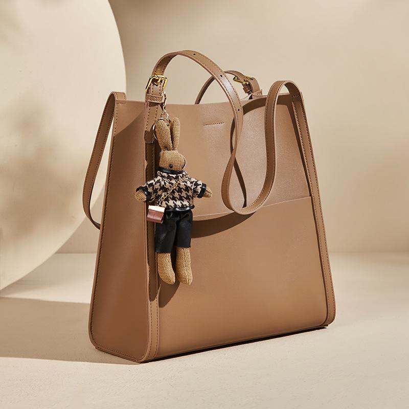 

Qiao Lady Bag 2025 New Trendy Fashion Single Shoulder Tote Bag Handheld Large Capacity Commuter Genuine Leather Women s Bag 305*135*295mm хаки