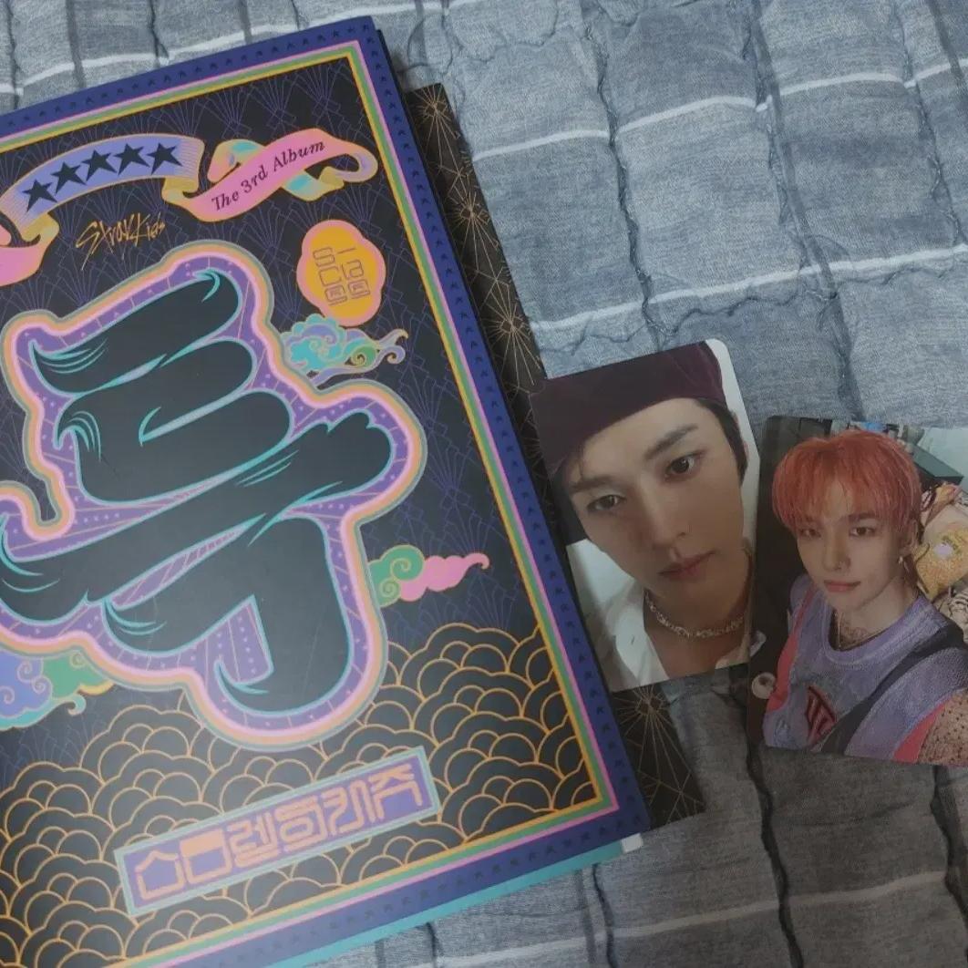 

Издание Ограниченного Тиража/foca Включено) Straykids Специальный альбом