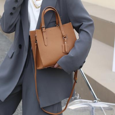 Cowhide Shoulder Women's Bag, Large-capacity Messenger Tote Bag, Women's Mommy Bag, Fashionable and Simple Shopping.