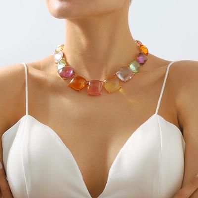 Modisches, farblich passendes Jelly-Halsketten-Set für Damen im böhmischen Stil mit geometrischen Halsketten und Ohrringen