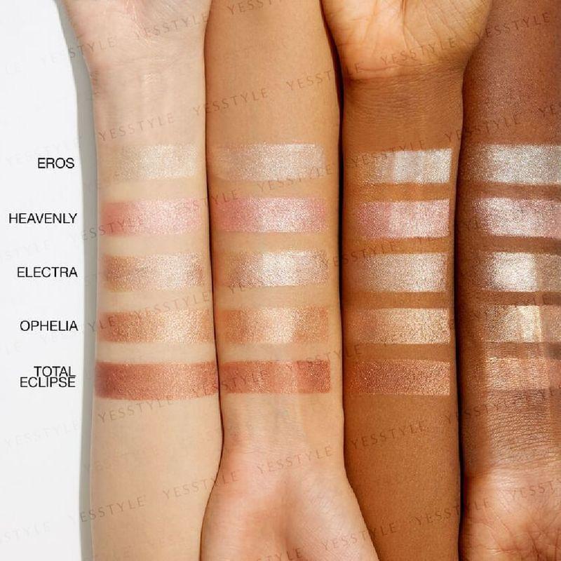 NARS - Rozjasňující pudr Light Reflecting