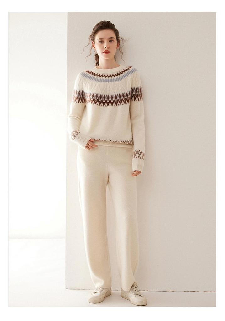 2024 A/W Women's Cashmere Knitwear: Long Sleeve Loose Jacquard Sweater - Soft, Comfortable, Versatile