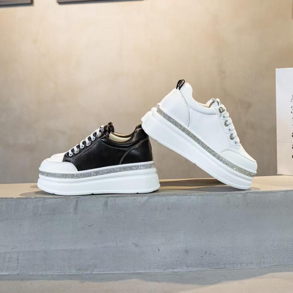 Fashion Leather Niche Platform Sports Shoes Autumn New Heightening Soft Leather Board Shoes Muffin Casual White Shoes