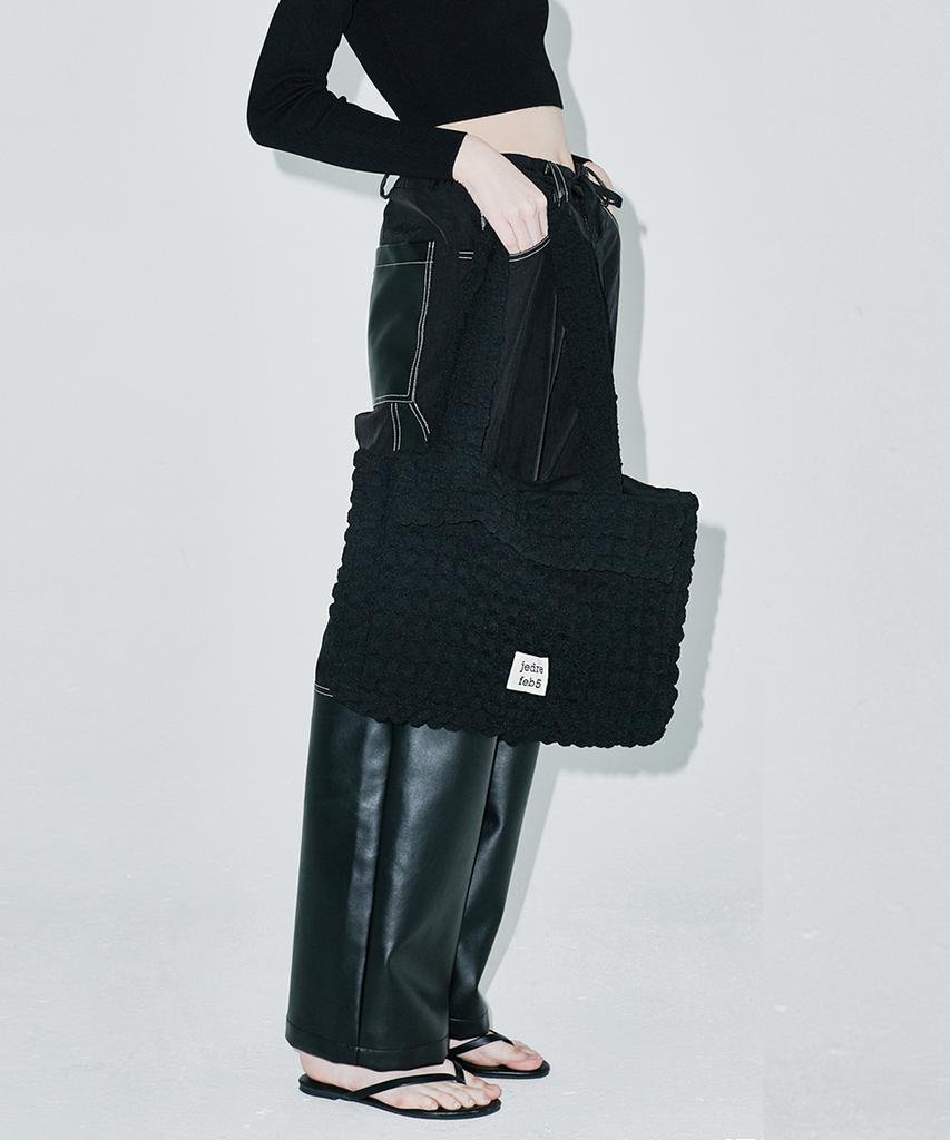 Jedrefeb5 Croffle Shoulder Bag Black