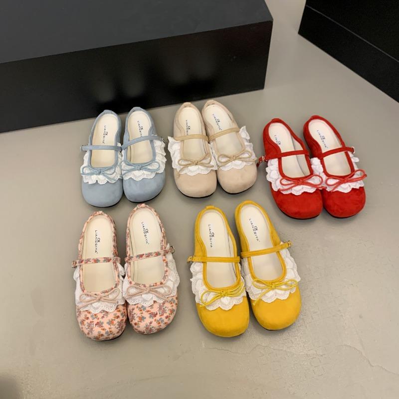 Retro Spitzen Mary Jane Schuhe Damen Frühling und Sommer neu Temperament flacher Ausschnitt halber Slipper mit Rock Tide