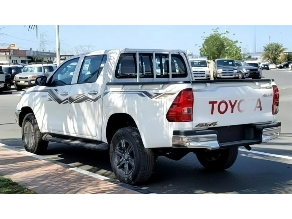 Naklejki z literami na tylną klapę Toyoty Hilux - Dekoracyjne naklejki do pickupów