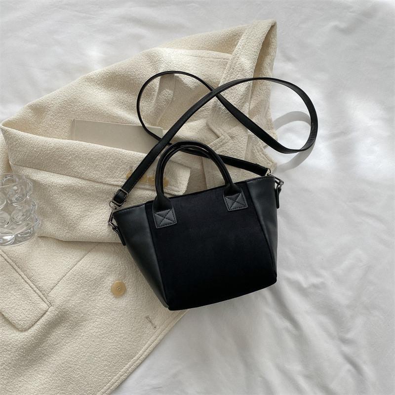 Stylish And Simple Pu Shoulder Bag With Stitching Elements And Polyester Liner