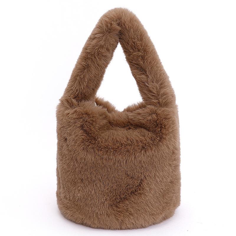 Plush bag women's autumn and winter 2025 new casual niche design plush handbag popular bucket bag