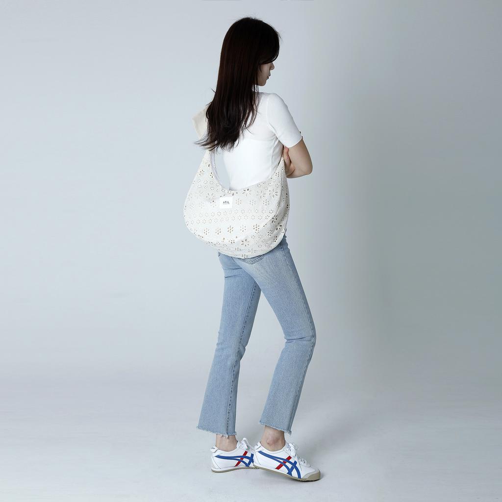 Atil Studio Blossom Daisy Knot Natural Hobo Bag_L Size