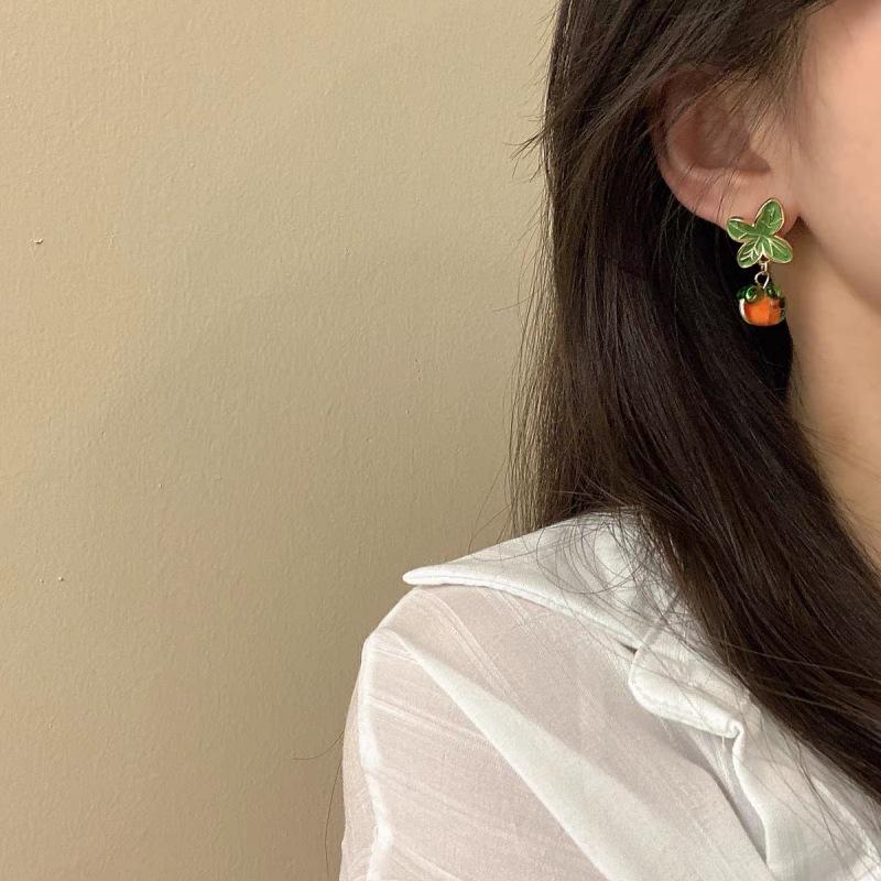 Persimmon Ruyi - Vintage-Style Orange Glass Earrings
