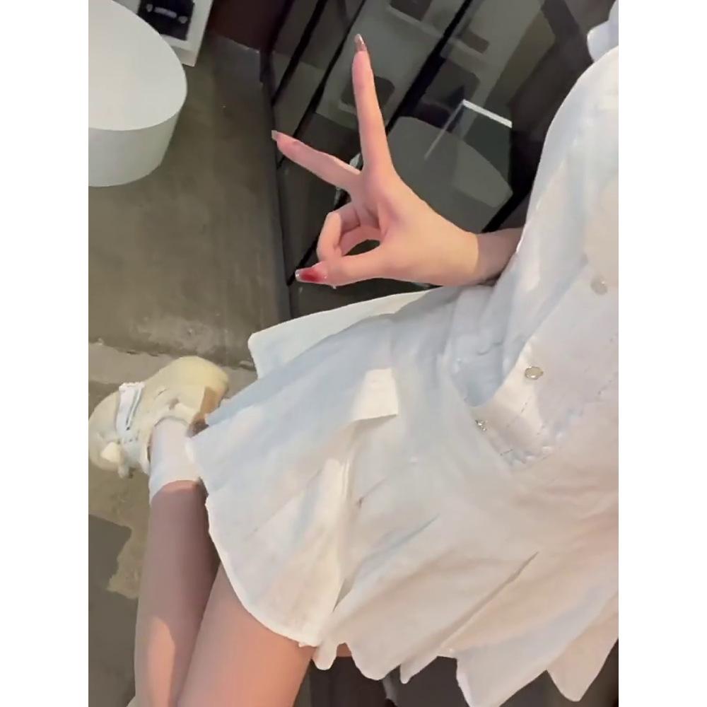 Huge good-looking college-style lapel black dress, women's elegant new models, especially beautiful waist skirt, early summer wear