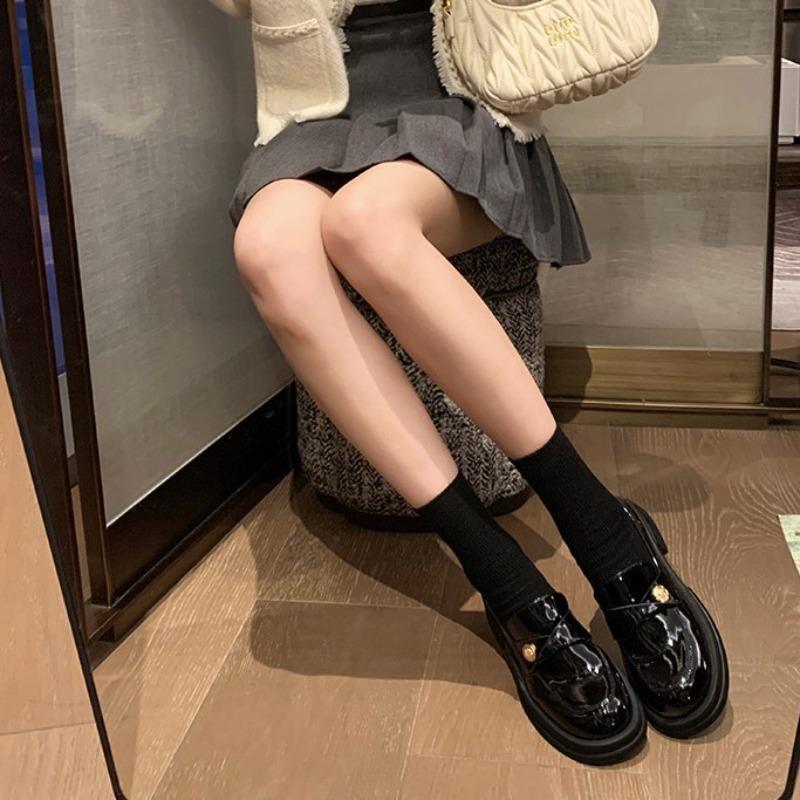 Sheepskin version~ super soft leather platform women's small gold buckle thick heel single shoes black British lazy small leather shoes