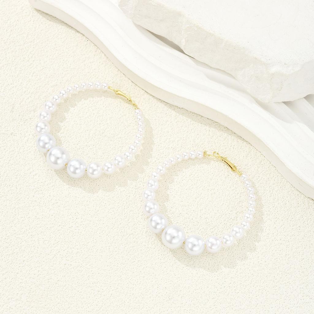 1 Pair Elegant Imitation Pearl Hoop Earrings For Women Simple White Color Circle Hoop Earrings Trendy Wedding Party Jewelry 2026