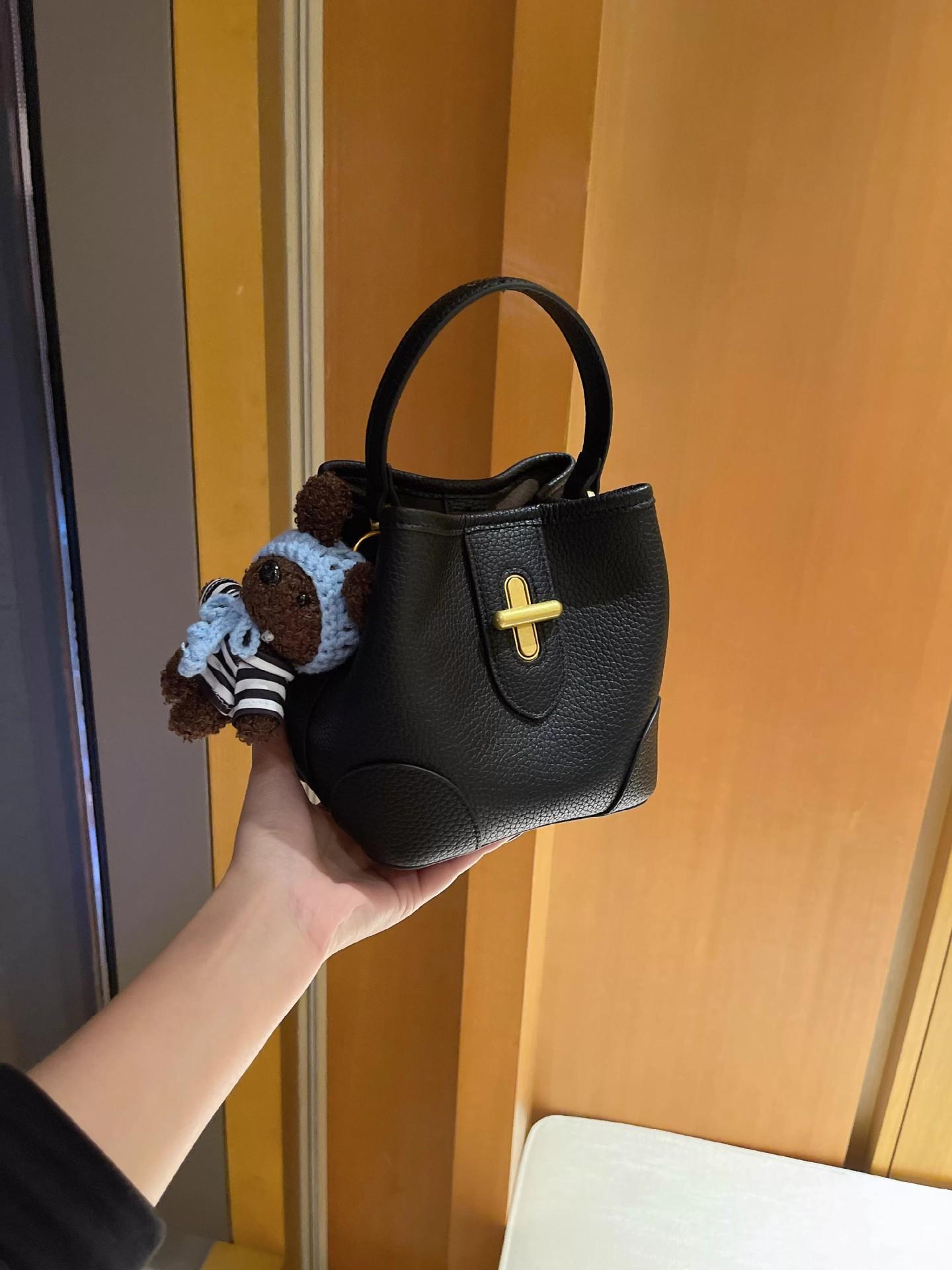 Real Leather Women s Bag with Lychee Pattern, Fashionable Commuting Hand-held Bucket Bag, Versatile Single Shoulder Crossbody Bag for Women