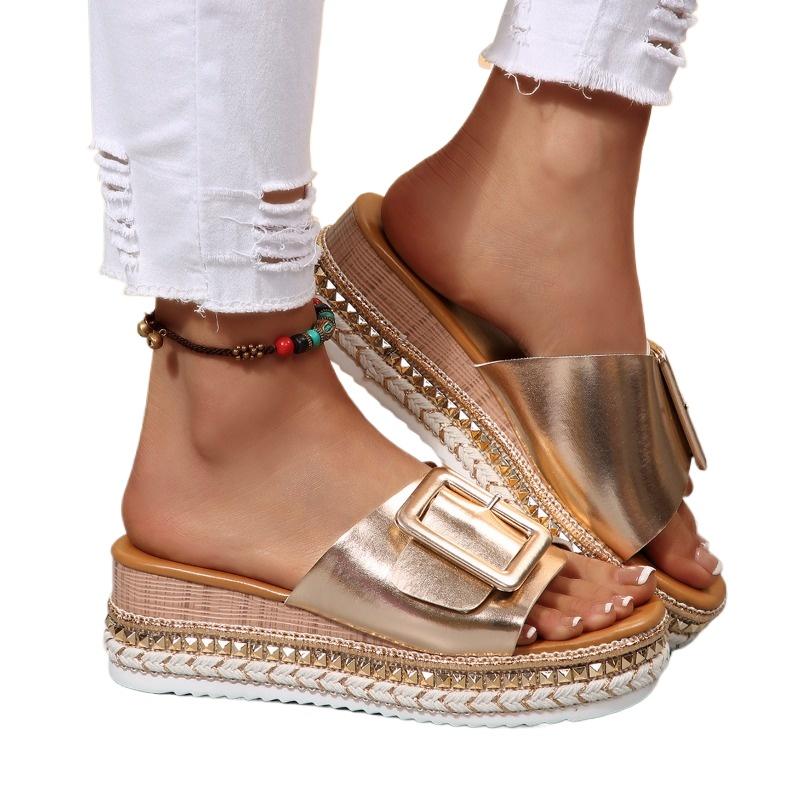 Fashion Plus Size 2025 Summer Women's Open Toe Slippers Hot Sale Buckle Platform Wedges rivet Sandals Outdoor Casual Daily Slippers